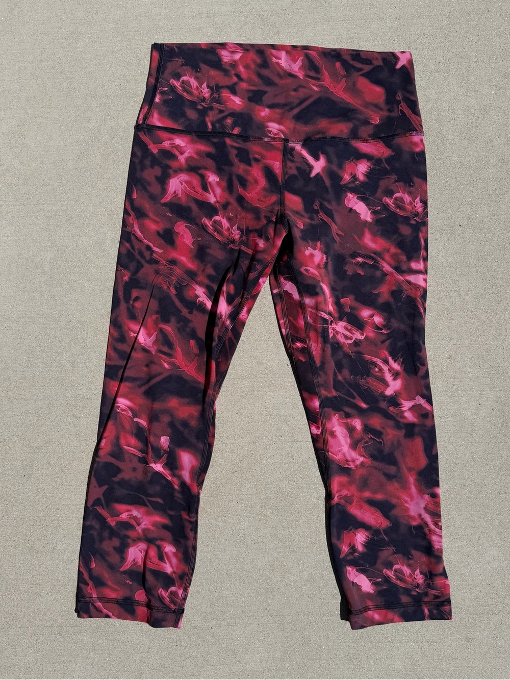 Lululemon Align HR High Rise Crop Leggings Intensity Pink Blossom Multi Size 10